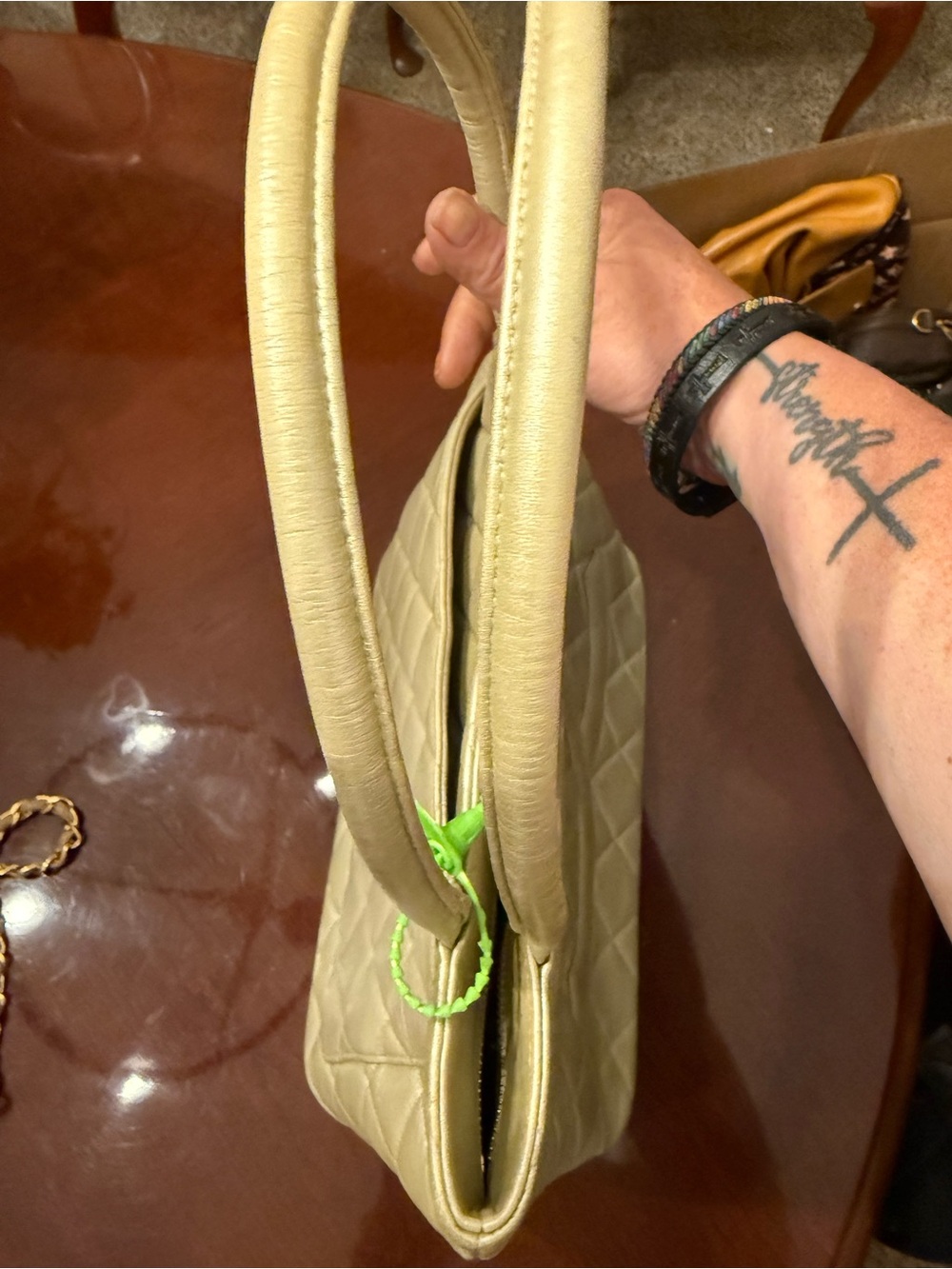 🔥 Chanel Vintage Beige Lambskin Medallion Tote Bag - Picture 8 of 13